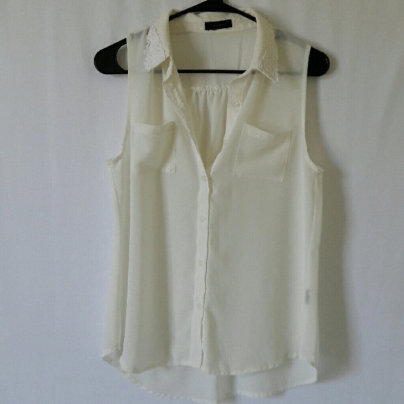 mine Tops - Mine white collared top